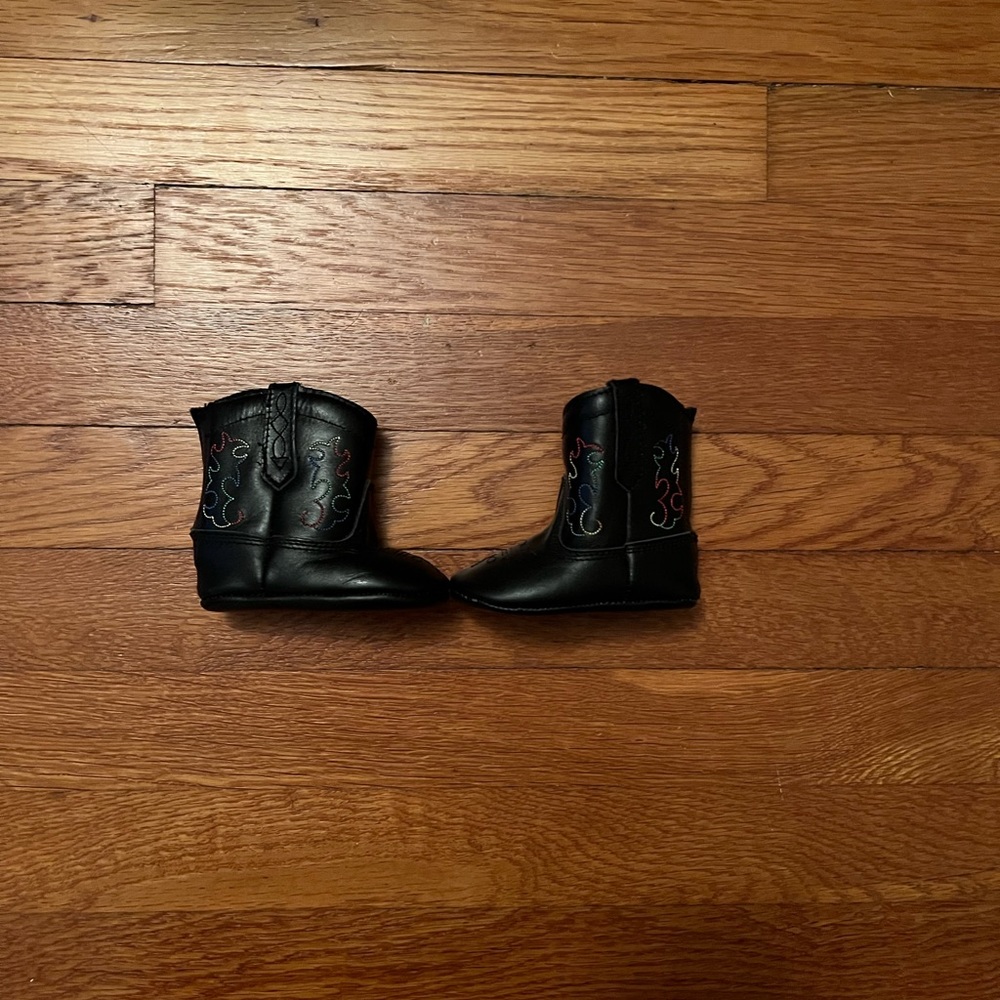 Baby size 2 cow boy boots